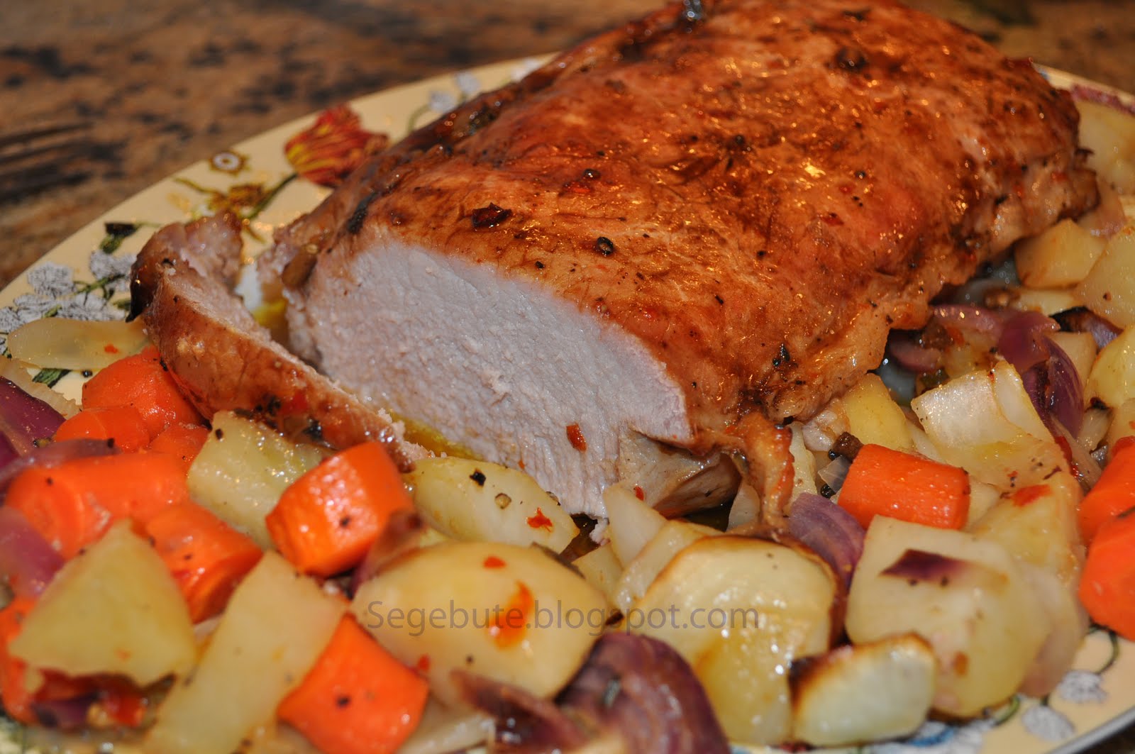 Kiaulienos kepsnių receptai: skanūs ir paprasti būdai paruošti mėgstamą patiekalą