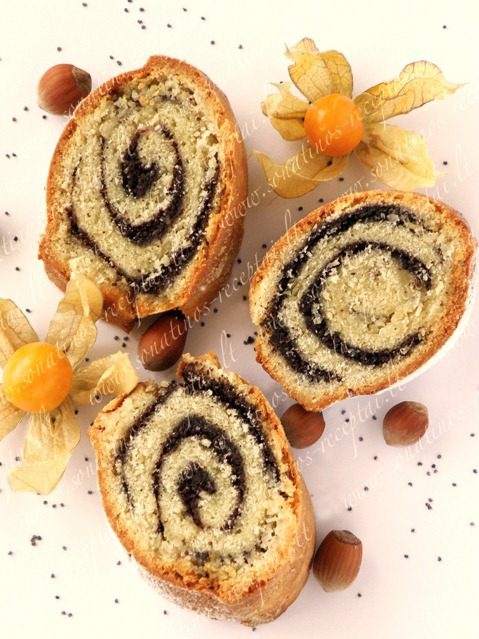 Morenginis Vyniotinis su Braškėmis ir Grietinėlės Kremu: Gardus Desertas Jūsų Šventėms