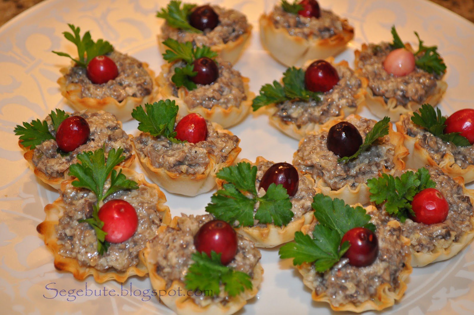 Užgavėnės: Skanių Blyneliai ir Tradicijos